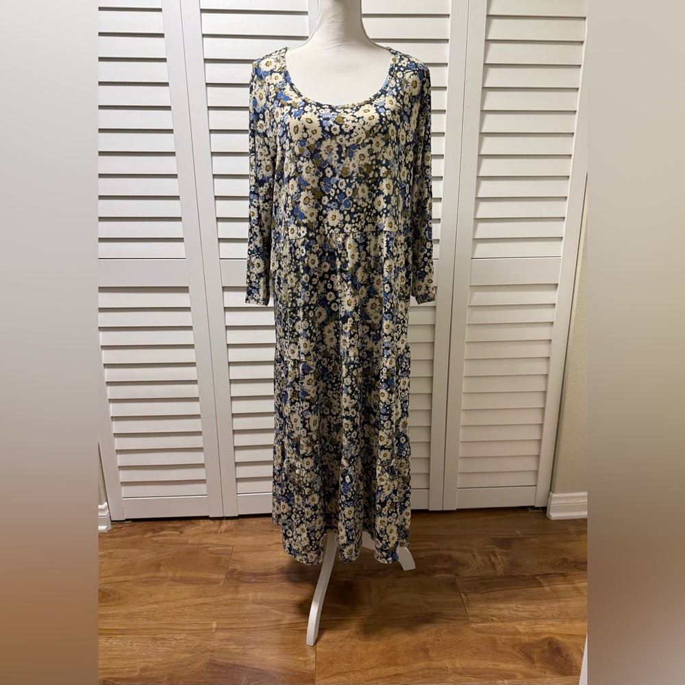 Tommy Hilfiger Floral Blue and White Floral Midi Dress, Size XL
